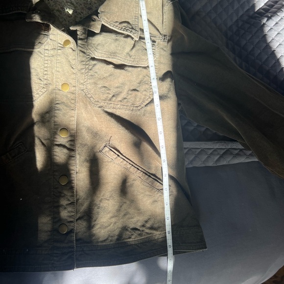 Anthropologie corduroy cropped jacket. Like new - Picture 4 of 11